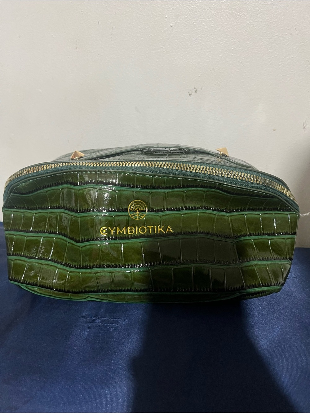 Green Croc-Embossed Cosmetic Case